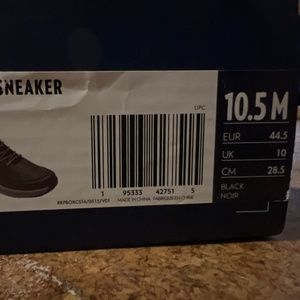 Colton Sneaker Never Worn